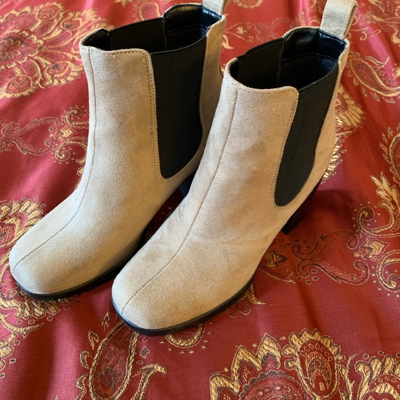 Soda Booties ARBOR-S in New Sand Wmn 7 LIKE NEW - Picture 8 of 13